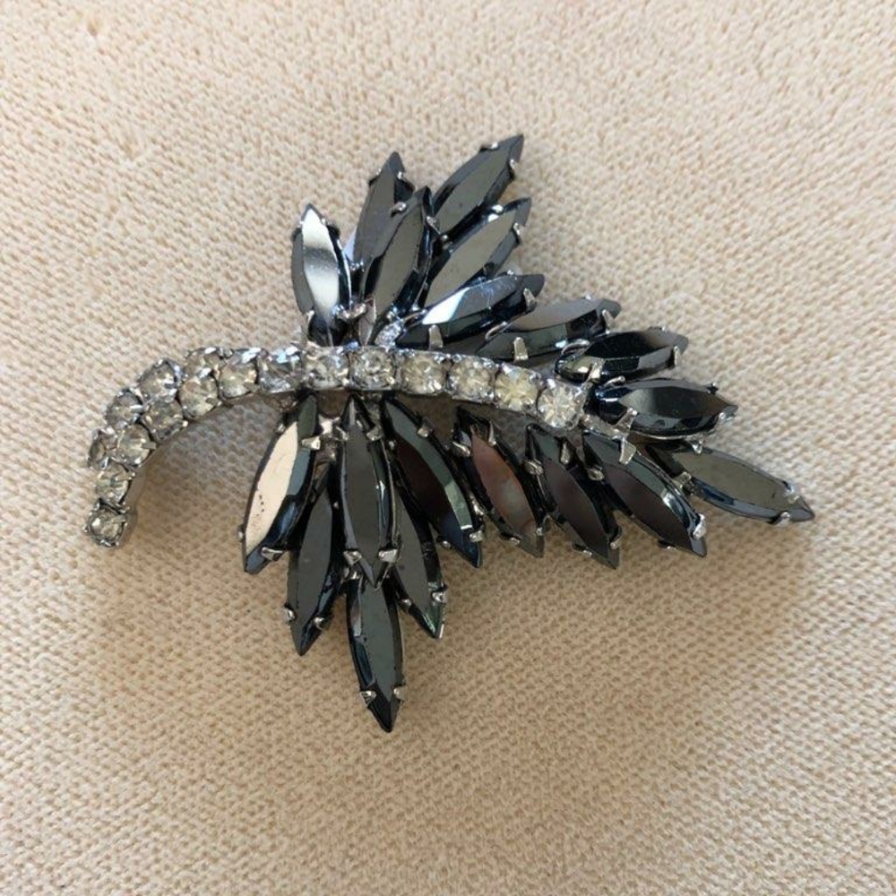 Brooch